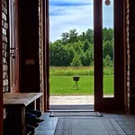 Uue-jaani Talu Puhkemaja *