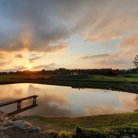 Uue-jaani Talu Puhkemaja