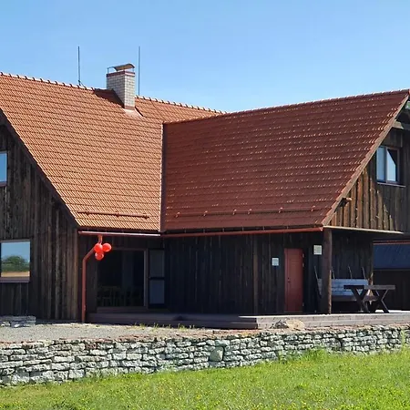Uue-jaani Talu Puhkemaja Ferienhaus *